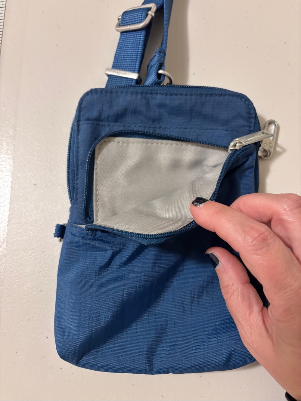 Baggallini Securtex Classic Anti Theft Activity Crossbody Bag Lapis Blue Travel - Picture 3 of 12